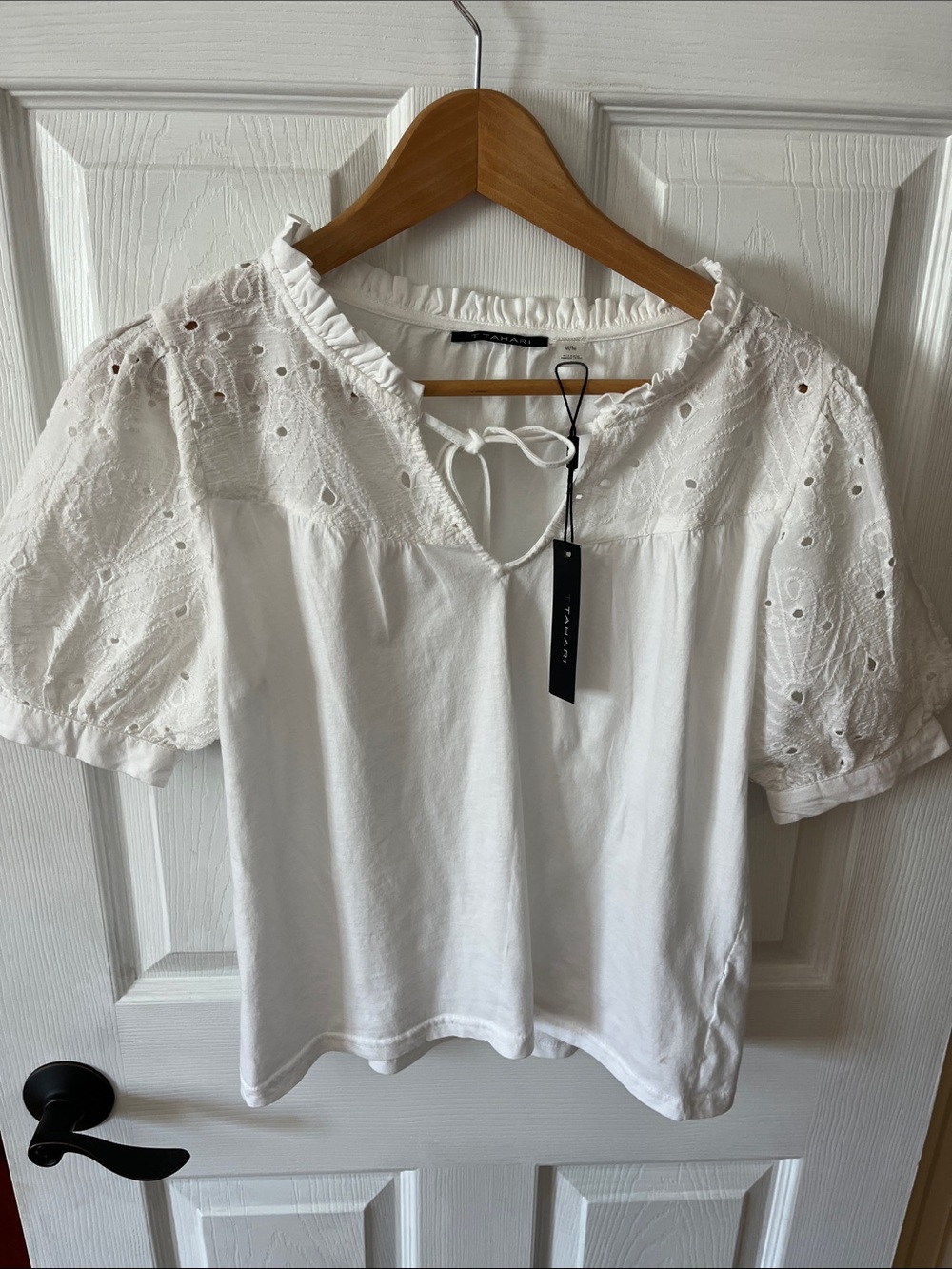 T Tahari White Eyelet Puff Sleeve Tie-Neck Blouse